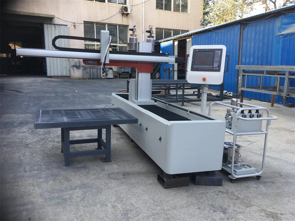 事事達噴油漆設備.jpg 事事達噴油漆設備.jpg