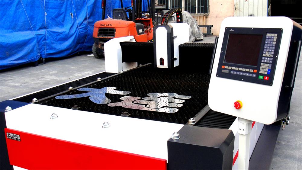 數控類激光等離子切割機.jpg 數控類激光等離子切割機.jpg